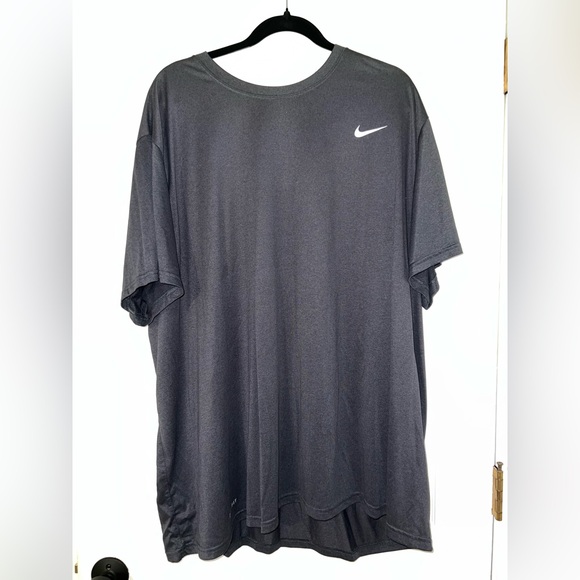 Nike Men's Charcoal Tee with White Logo - Picture 1 of 5